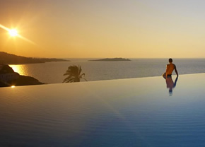 Mykonos gay holiday accommodation Bill & Coo Suites