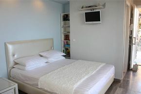 Mykonos gay holiday accommodation - Super Rockies Resort - Rock Rose Retreat