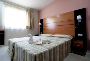 Gran Canaria gay holiday accommodation Miraflor Suites Bungalows, Gran Canaria