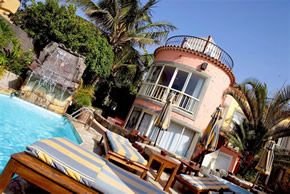 Gran Canaria exclusively gay holiday accommodation Pasion Tropical