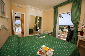 Gran Canaria gay holiday accommodation Hotel Vital Suites
