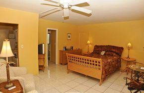 Ft.Lauderdale Granada Inn St. Kitts Junior Suite
