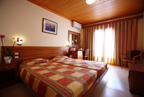 Mykonos gay holiday accommodation Aeolos Hotel