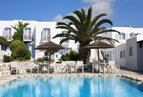 Mykonos gay holiday accommodation Hotel Aeolos swimming pool