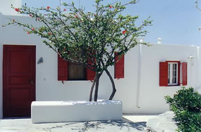 Mykonos gay holiday accommodation Andriani's Guesthouse