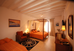 Mykonos gay holiday accommodation Hotel Dionysos