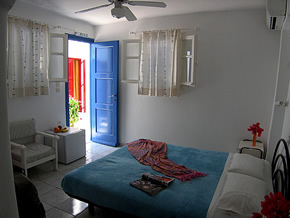 Mykonos gay holiday accommodation Hotel Matina