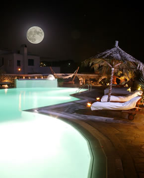 Mykonos gay holiday accommodation HotelOstraco Suites