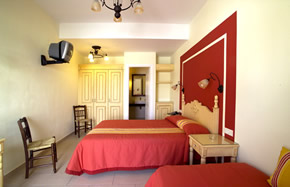Mykonos gay holiday accommodation Hotel Pelican Art
