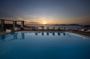 Mykonos gay holiday accommodation Hotel Tharroe of Mykonos