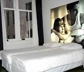 Amsterdam gay holiday accommodation design Hotel Chic & Basic Twin Room