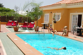 Gran Canaria exclusively lesbian Beach Girls Resort
