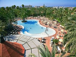 Gran Canaria gay friendly holiday accommodation Hotel Riu Papayas