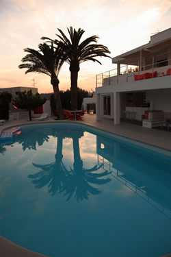 Casa Alexio  gay hotel Ibiza