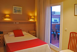 Sitges gay friendly Picadilly hotel