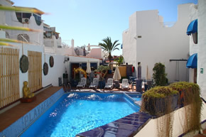 Tenerife gay holiday accommodation Playaflor Chill-out Resort