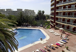 Gay friendly Las Palomas Hotel in Torremolinos