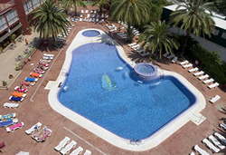 Gay friendly Las Palomas Hotel in Torremolinos