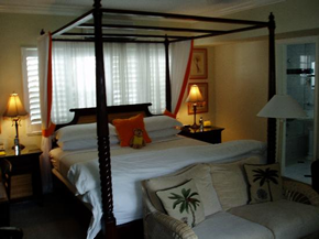 Ft.Lauderdale gay holiday accommodation Flamingo Resort