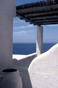 Gay friendly Cavo Tagoo Hotel in Mykonos