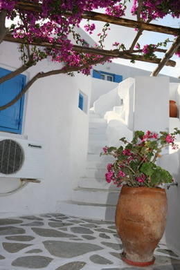 Mykonos gay friendly Madalena Hotel in Mykonos Town