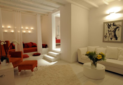 Gay friendly Hotel Ostraco Suites in Mykonos