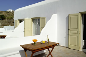 Mykonos gay holiday accommodation Hotel Pelican Art