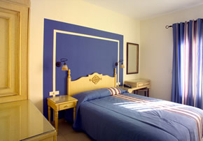 Mykonos gay holiday accommodation Hotel Pelican Art