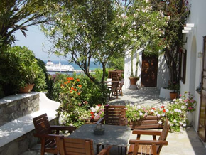 Mykonos gay holiday accommodation Rania Apartments and Studios