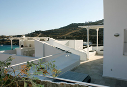 Gay Mykonos - Super Rockies Resort - Purple Haze Place