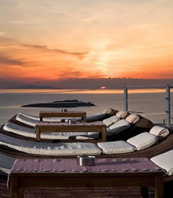 Gay friendly Hotel Tharroe of Mykonos in Mykonos