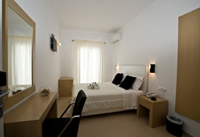 Mykonos gay holiday accommodation Hotel Zannis