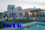 En Plo Boutique Suites gay friendly apartments in Oia,Santorini