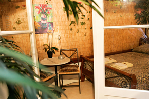 Amsterdam gay accommodation B&B Barangay