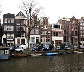 Amsterdam gay holiday accommodation Chic & Basic Hotel
