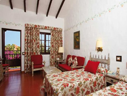 Gay friendly Hotel Parque Tropical in Playa del Ingles