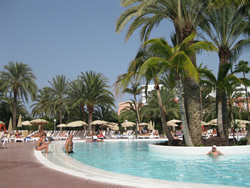 Gay friendly RIU Flamingo ApartHotel in Gran Canaria