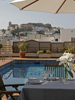 Gay friendly Royal Plaza Hotel in Ibiza