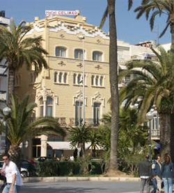 Celimar hotel Sitges gay accommodation