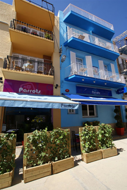 Parrots Hotel Sitges