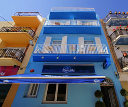 Parrots Sitges Gay Hotel