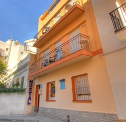 Gay Friendly Hostal Termes Sitges