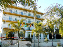 Torremolinos gay friendly Carmen Teresa Hotel