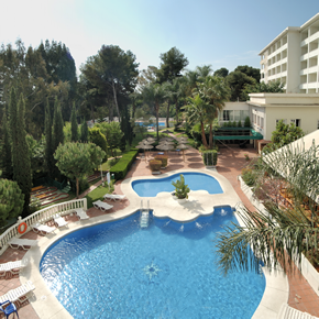 Torremolinos gay holiday accommodation Hotel and Apartments El Pinar