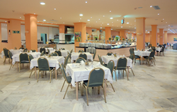 Gay friendly Roc El Pinar Hotel in Torremolinos