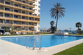 Torremolinos gay holiday accommodation Hotel La Barracuda