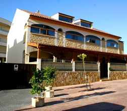 Gay friendly Maria del Carmen Apartments in Torremolinos