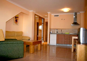 Torremolinos gay holiday accommodation Maria del Carmen Apartments