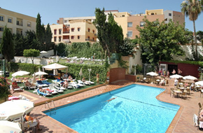 Torremolinos gay holiday accommodation Hotel Roc Flamingo