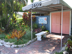 Ft.Lauderdale exclusively gay men's clothing optional Coral Reef Guesthouse